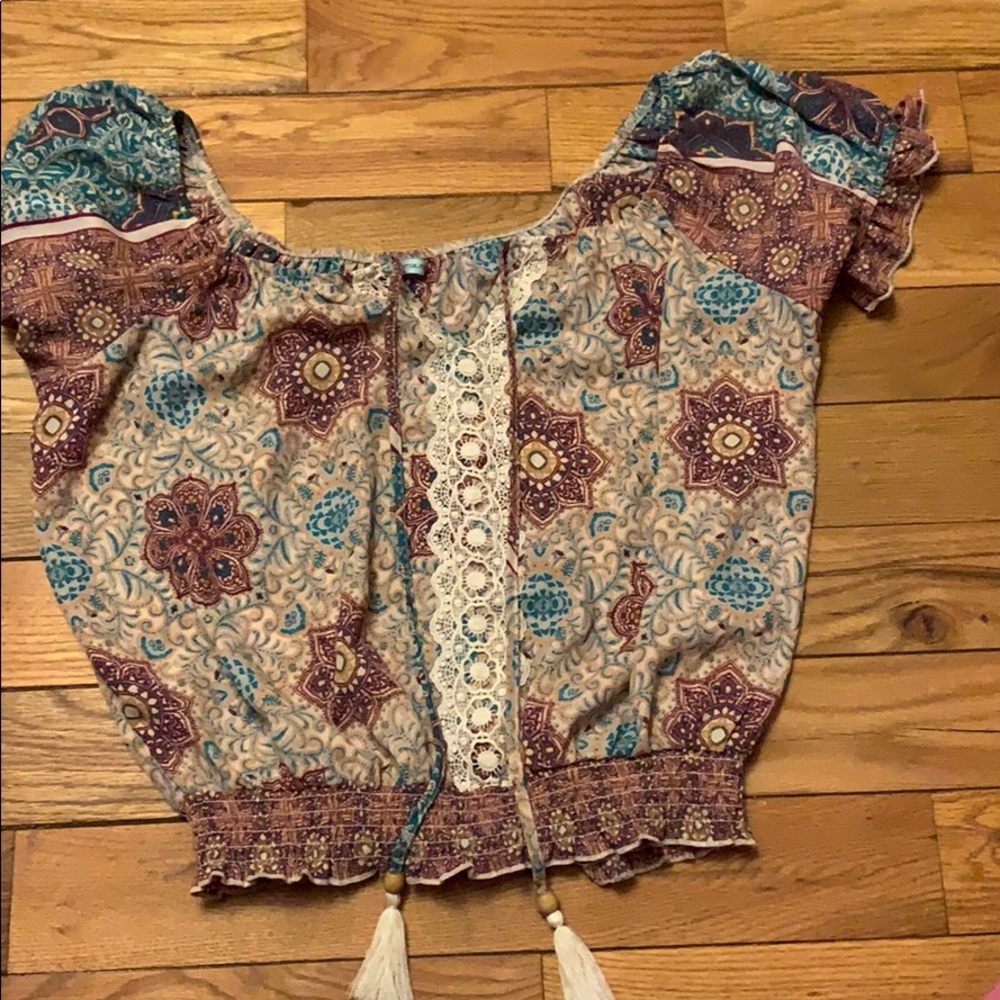 BUNDLE 3 FOR $15 Maurice's peasant top